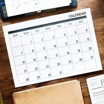 Kalender auf Bürotisch