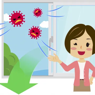 Frau öffnet Fenster zum Lüften